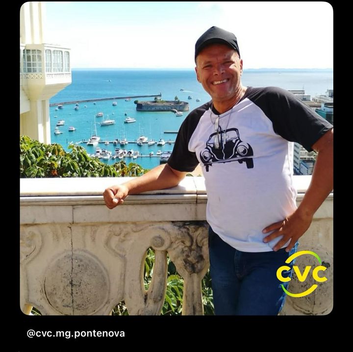 Cliente com vista para a baía de Salvador